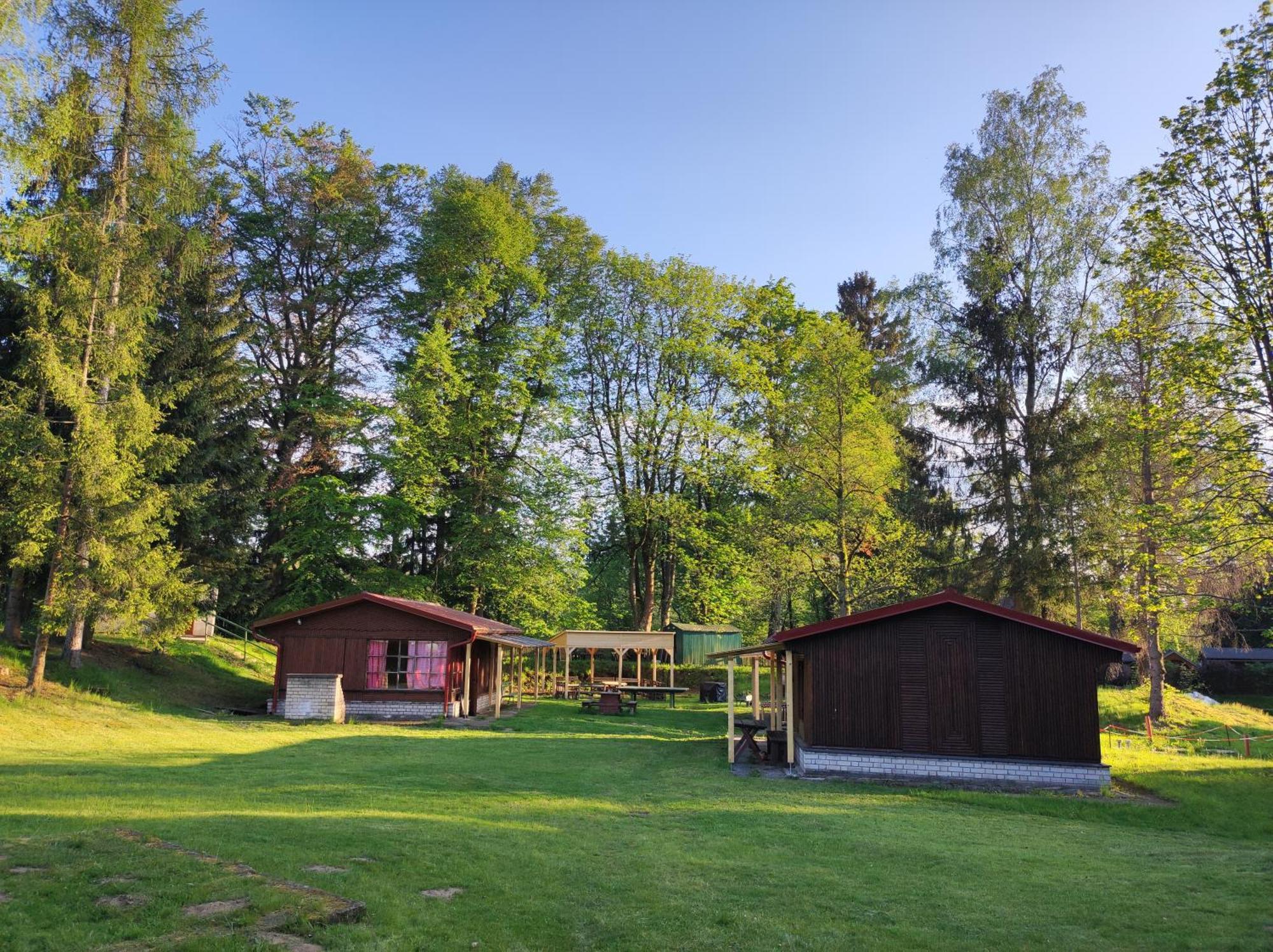 Lesni Chaty "Hogo Fogo" Kytlice Exterior foto