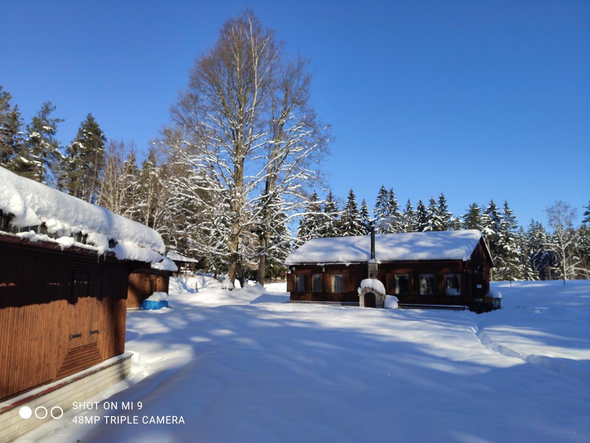 Lesni Chaty "Hogo Fogo" Kytlice Exterior foto